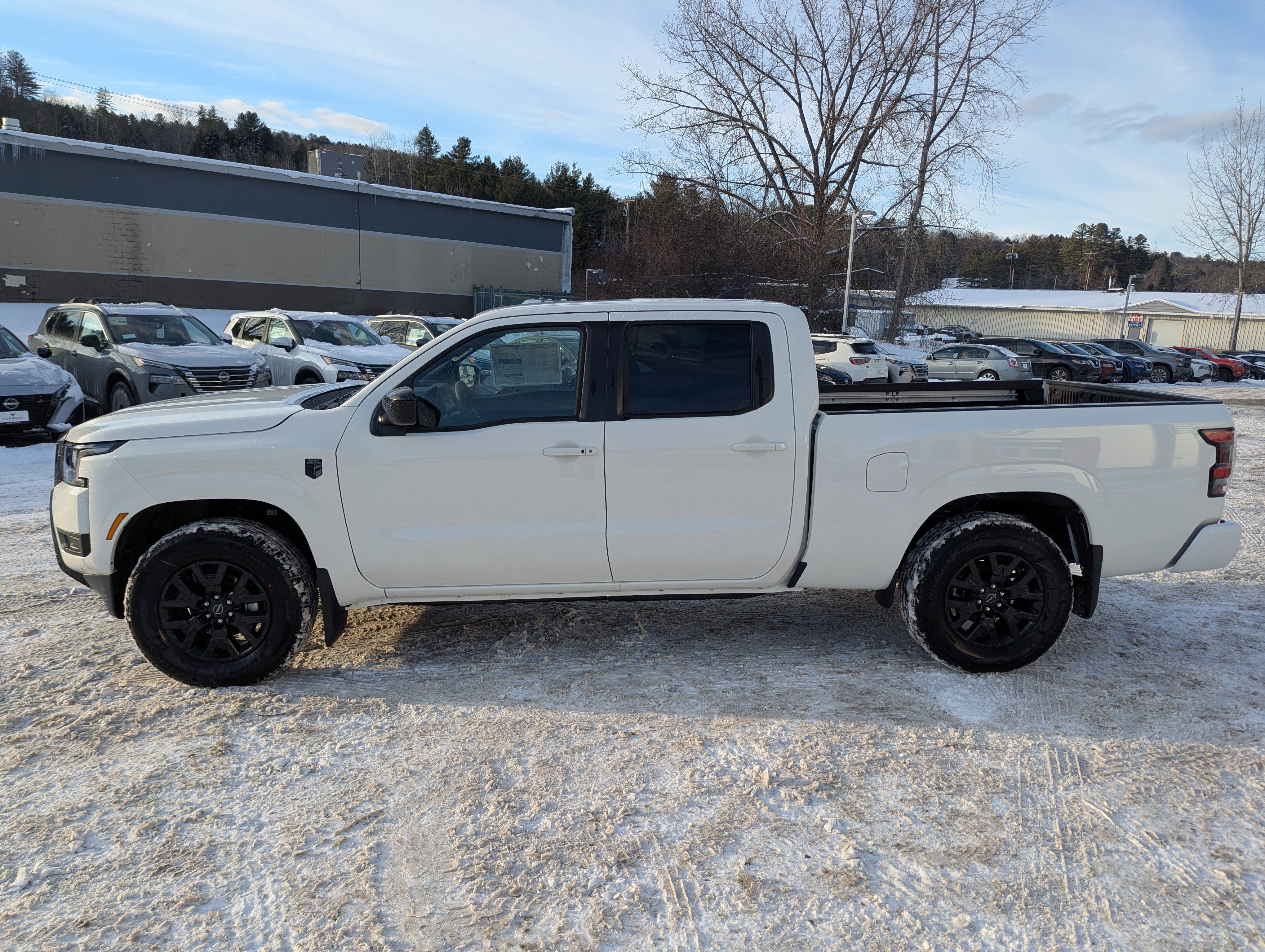 New 2026 Nissan Frontier SV w/ SV Convenience Package image 4