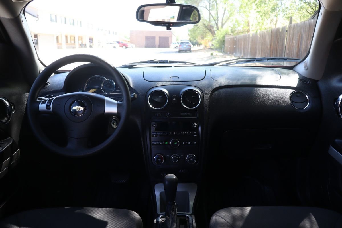 Used 2011 Chevrolet HHR LS image 16