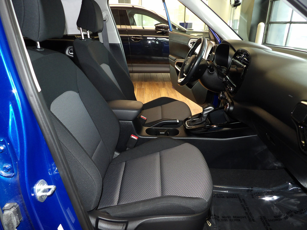 Used 2022 Kia Soul X-Line FWD image 14