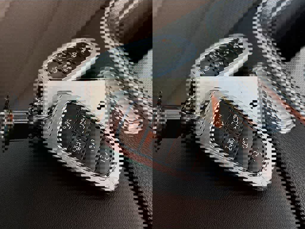 Used 2023 Hyundai Santa Fe SEL FWD image 21