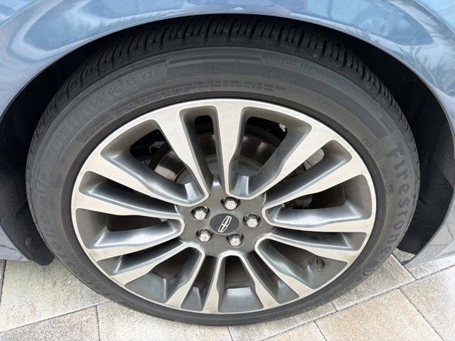 Used 2020 Lincoln Continental w/ Premium Package FWD image 35