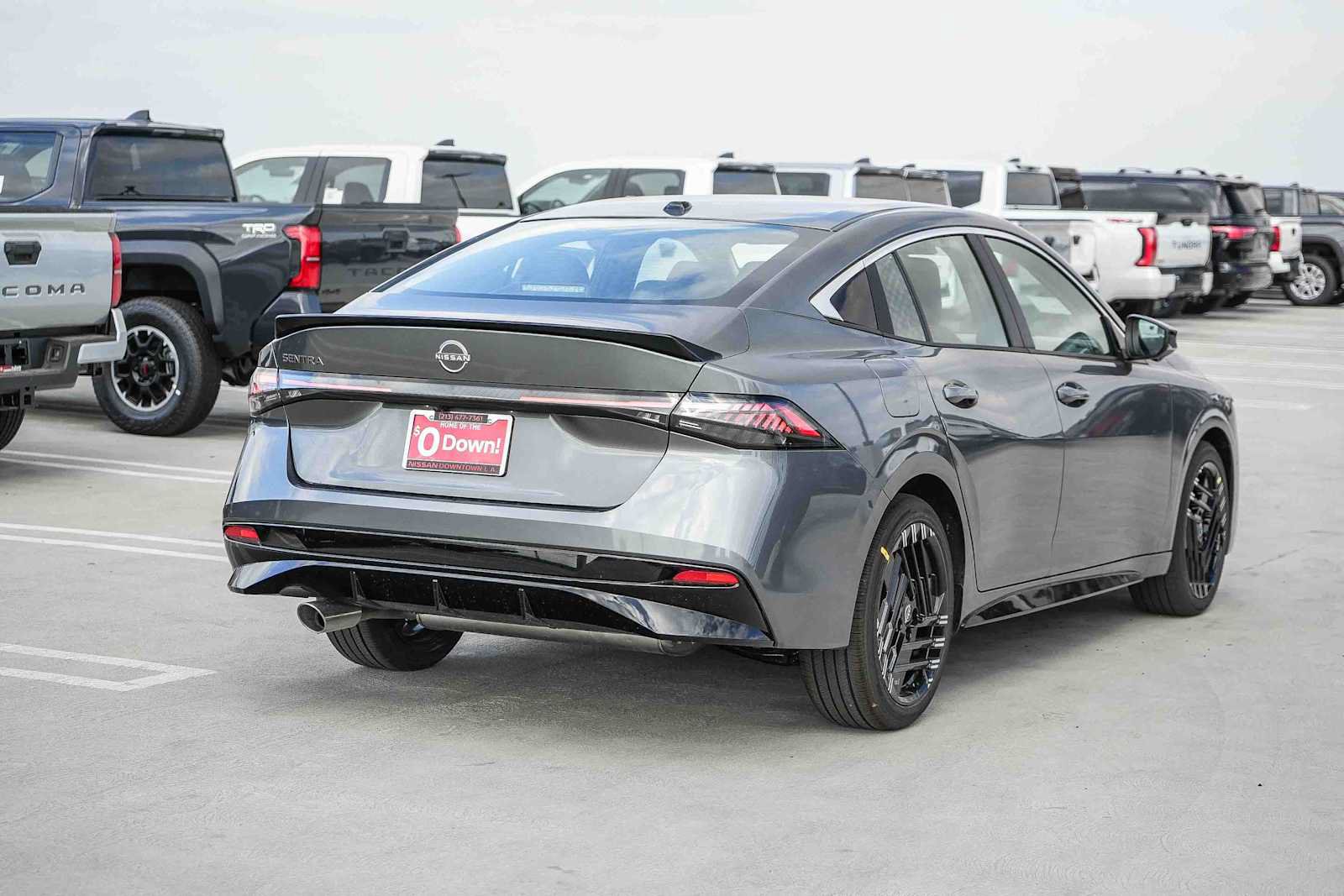 New 2027 Nissan Sentra SR w/ SR Premium Package FWD image 6