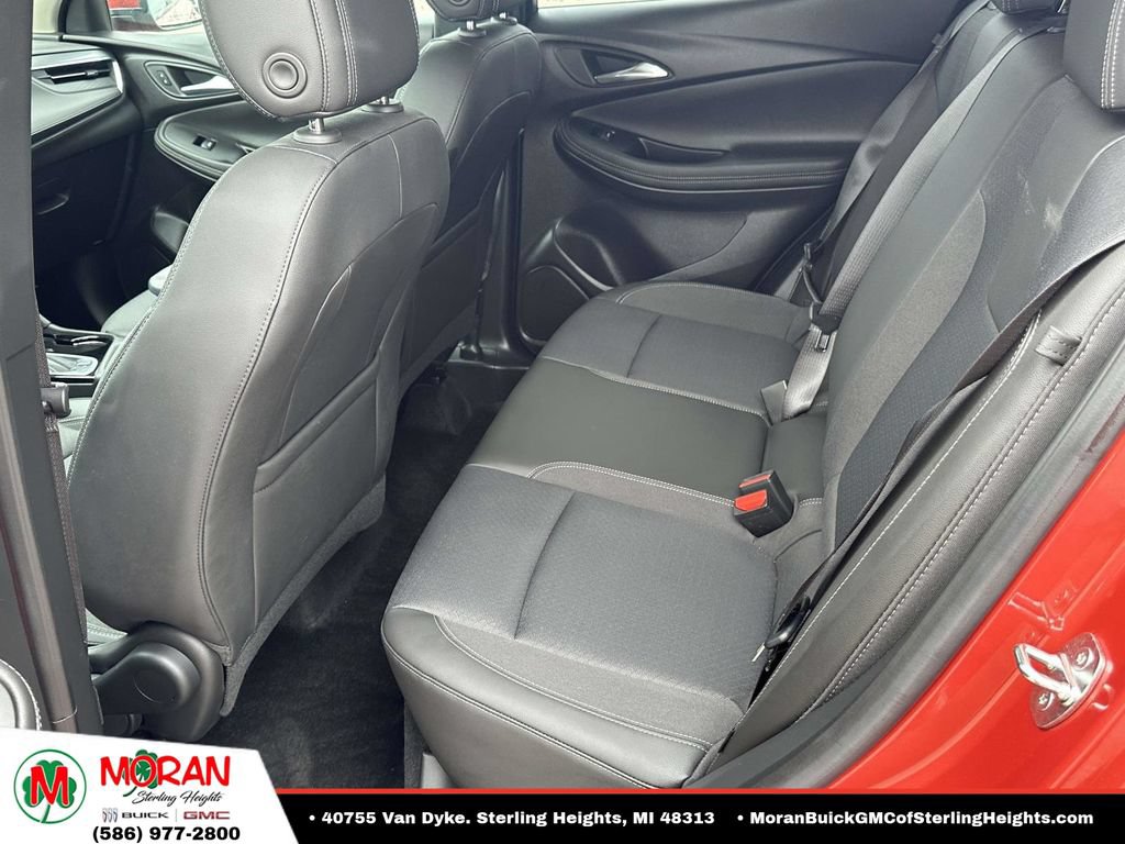 Certified 2024 Buick Encore GX Preferred FWD image 10