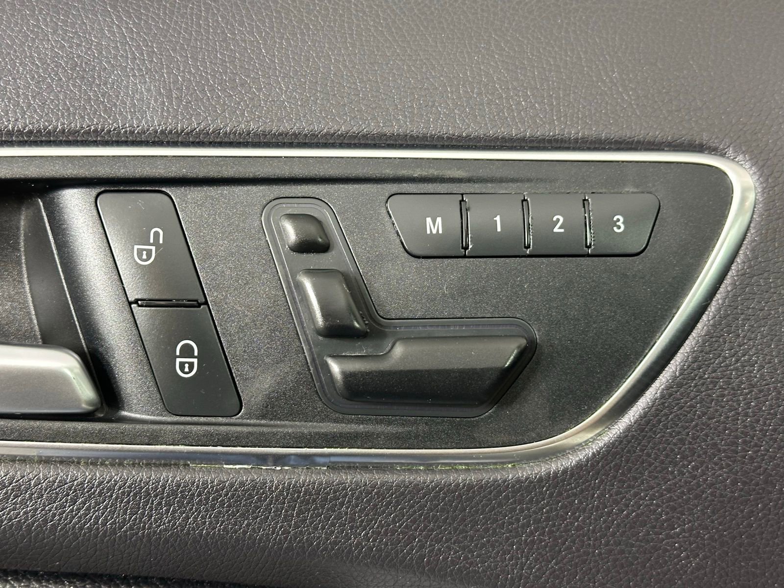 Used 2015 Mercedes-Benz GLA 250 4MATIC image 7