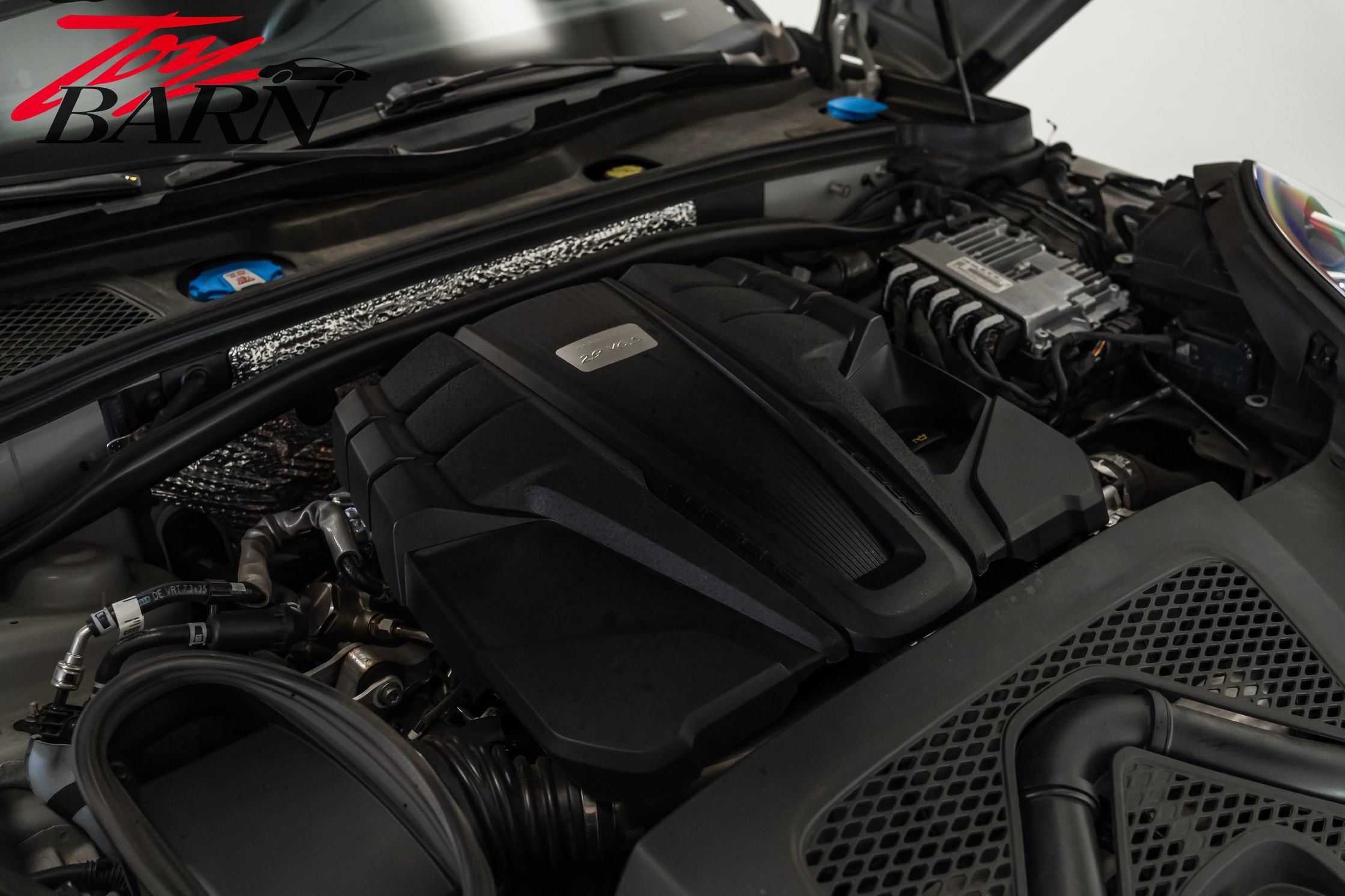 Used 2023 Porsche Macan S image 53