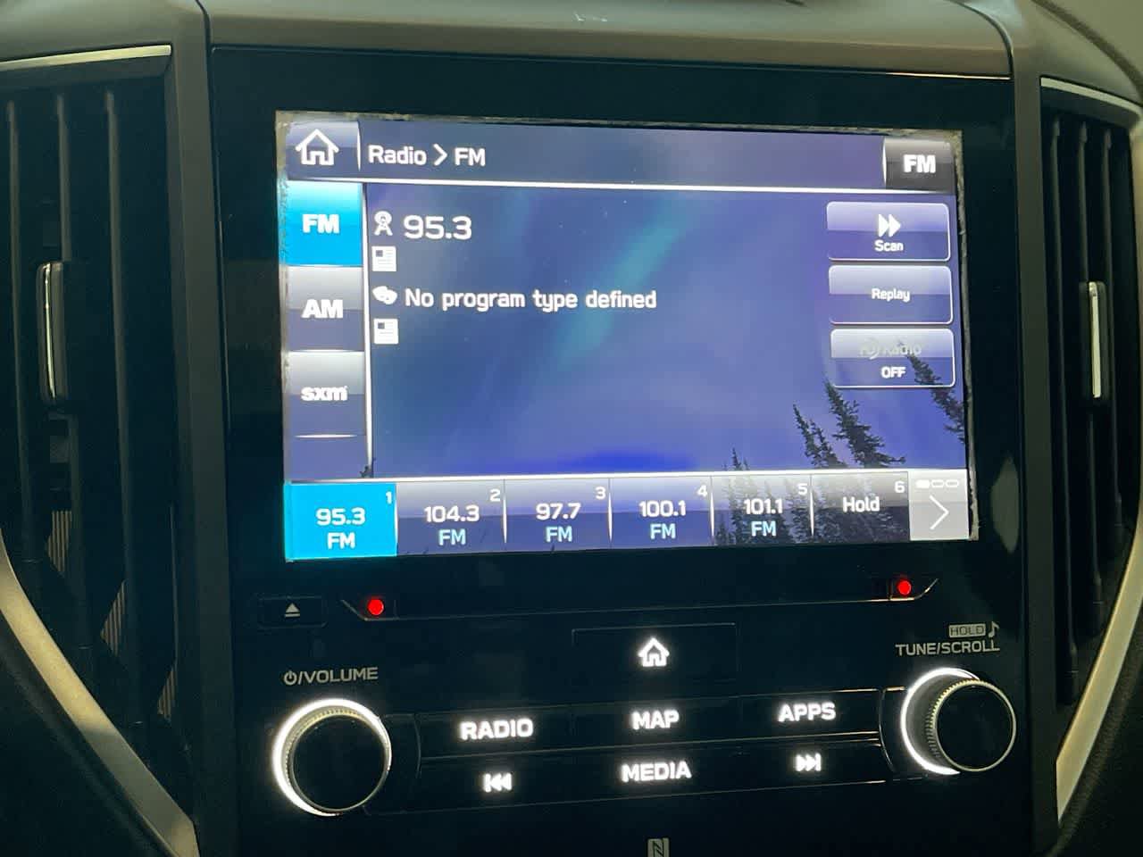 Used 2018 Subaru Crosstrek 2.0i Limited image 16