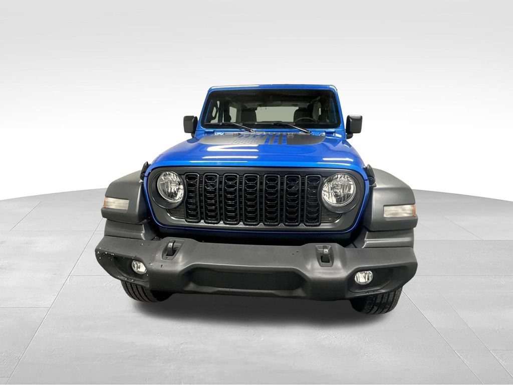 Used 2026 Jeep Wrangler Sport AWD/4WD image 5