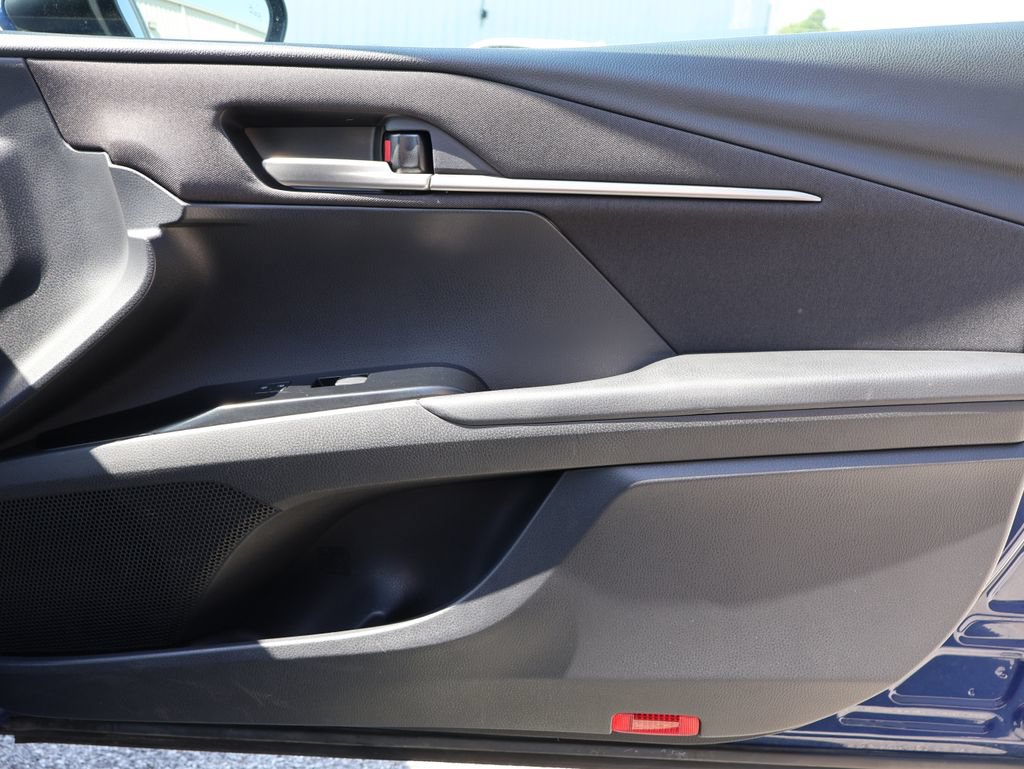 Used 2025 Toyota Camry LE FWD image 7