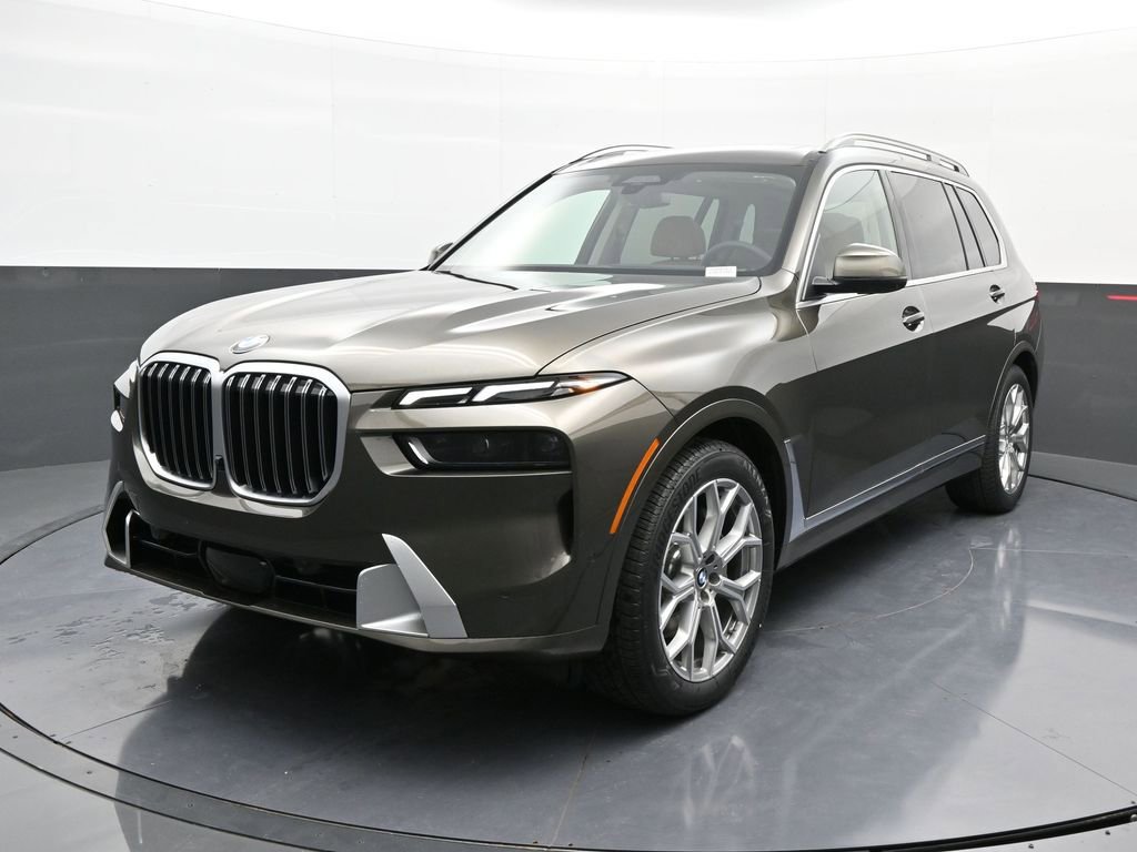 New 2025 BMW X7 xDrive40i image 1