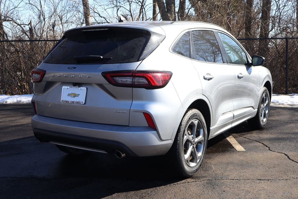 Used 2024 Ford Escape ST-Line image 8