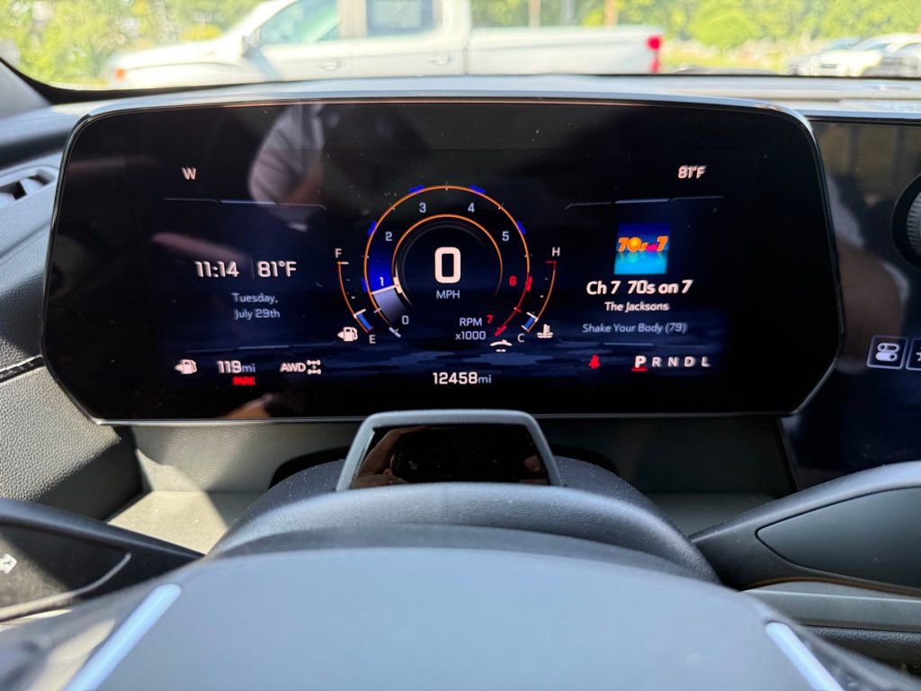 Used 2024 Chevrolet Traverse LT w/ Enhanced Driving Package image 49