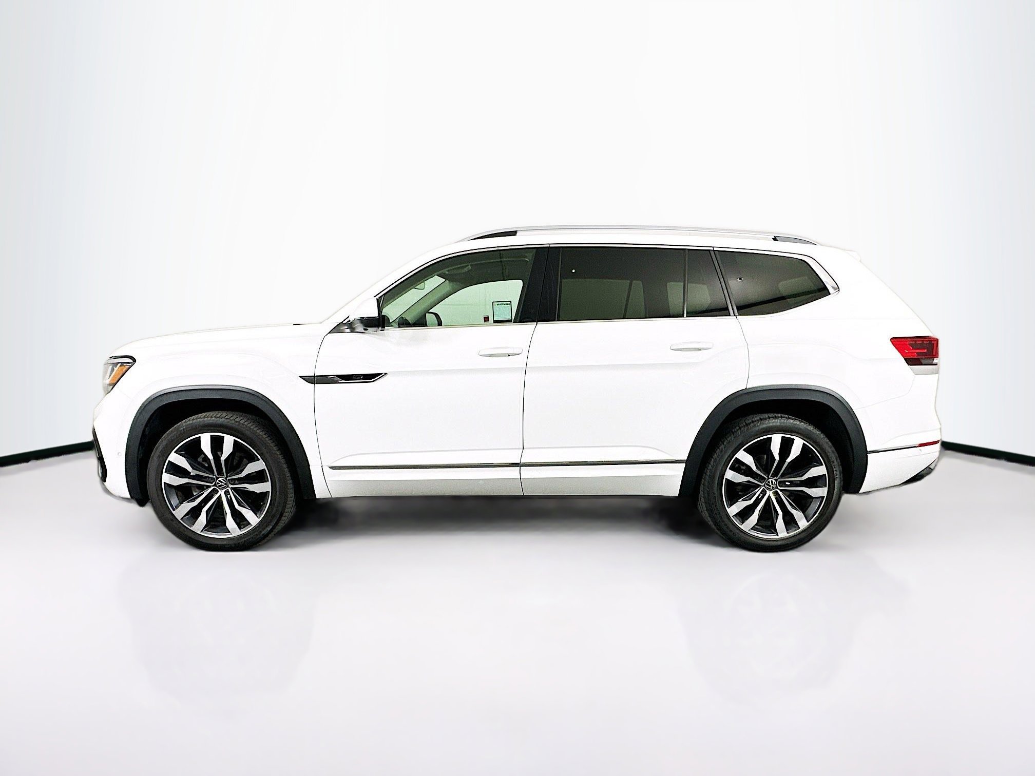 Used 2022 Volkswagen Atlas SEL Premium AWD/4WD image 4