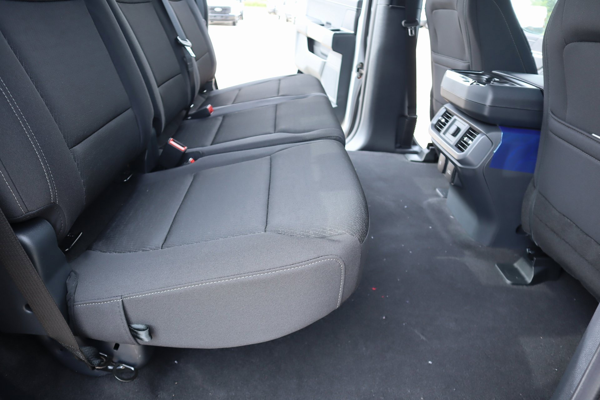 New 2025 Ford F150 XLT w/ Equipment Group 302A MID image 16