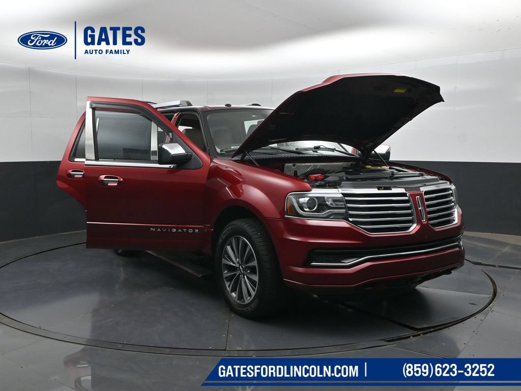 Used 2017 Lincoln Navigator Select AWD/4WD image 61
