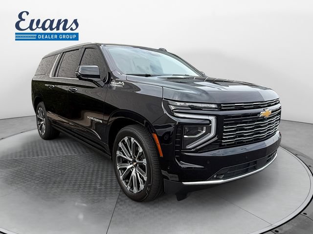 Used 2025 Chevrolet Suburban High Country AWD/4WD image 9