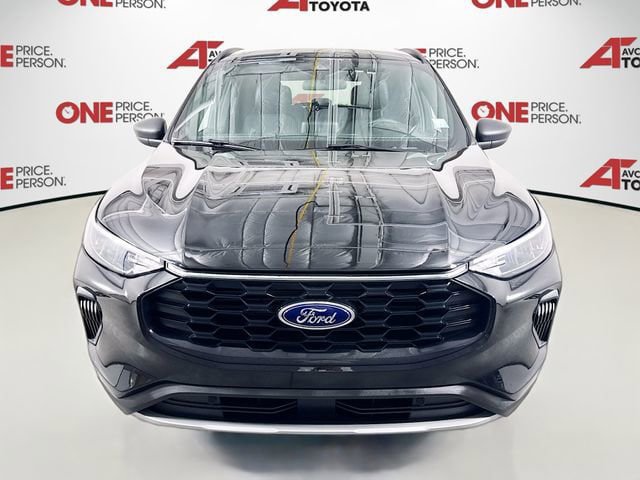 Used 2025 Ford Escape ST-Line FWD image 2