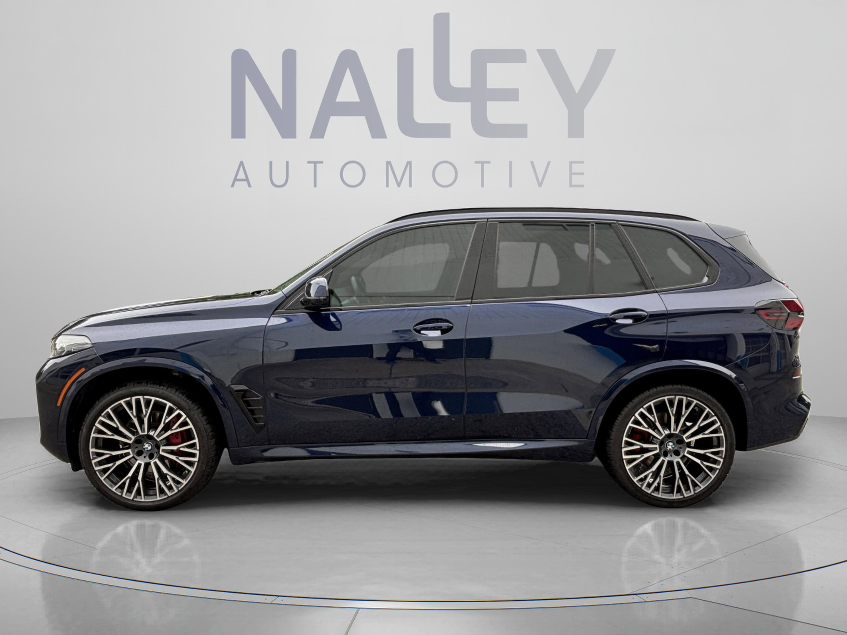 Used 2025 BMW X5 sDrive40i w/ M Sport Package RWD image 4