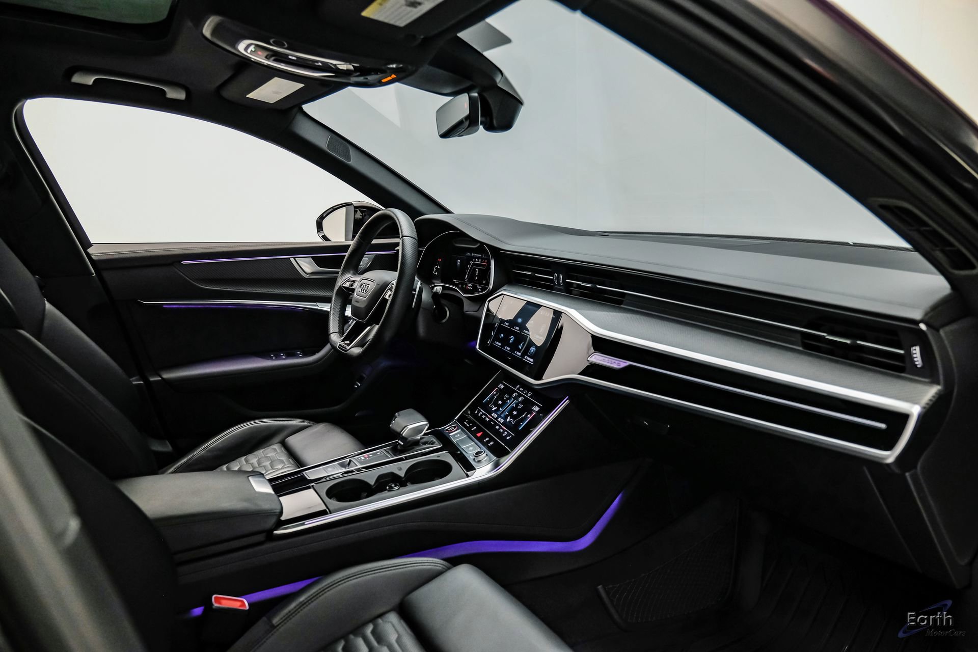 Used 2023 Audi RS 6 w/ Black Optic Package image 56