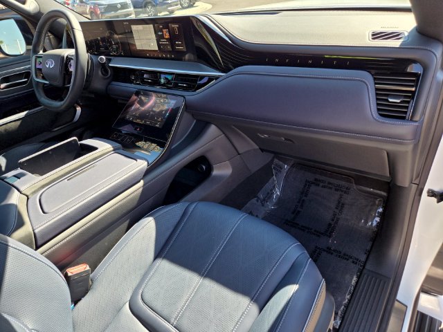 Certified 2026 INFINITI QX80 4WD image 25