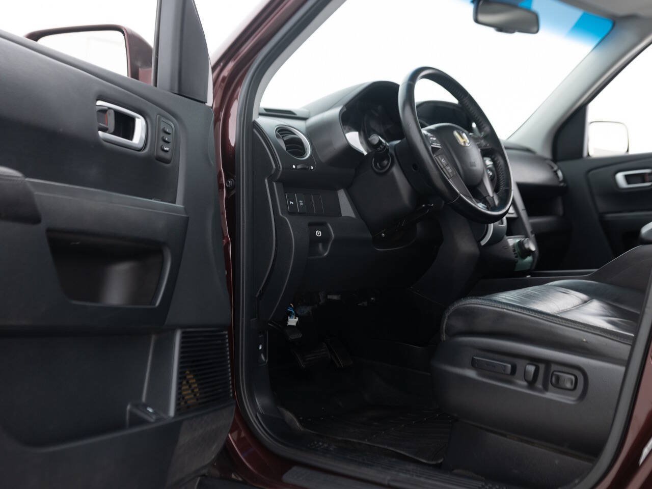 Used 2009 Honda Pilot Touring image 24