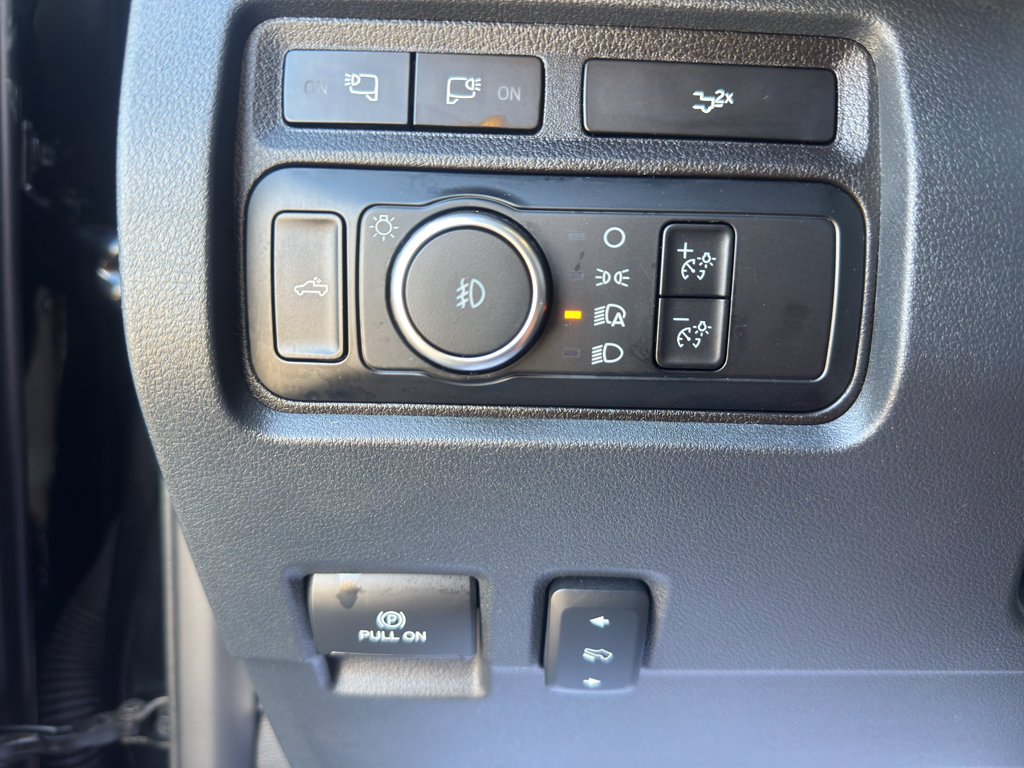 Used 2024 Ford F250 Lariat w/ Lariat Ultimate Package AWD/4WD image 28