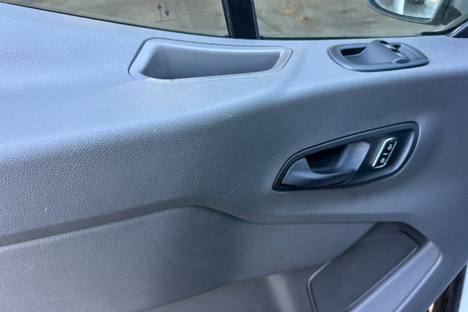 Used 2024 Ford Transit 350 XLT image 10