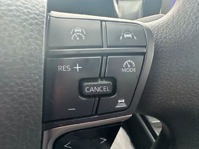 Used 2025 Toyota Camry LE FWD image 14