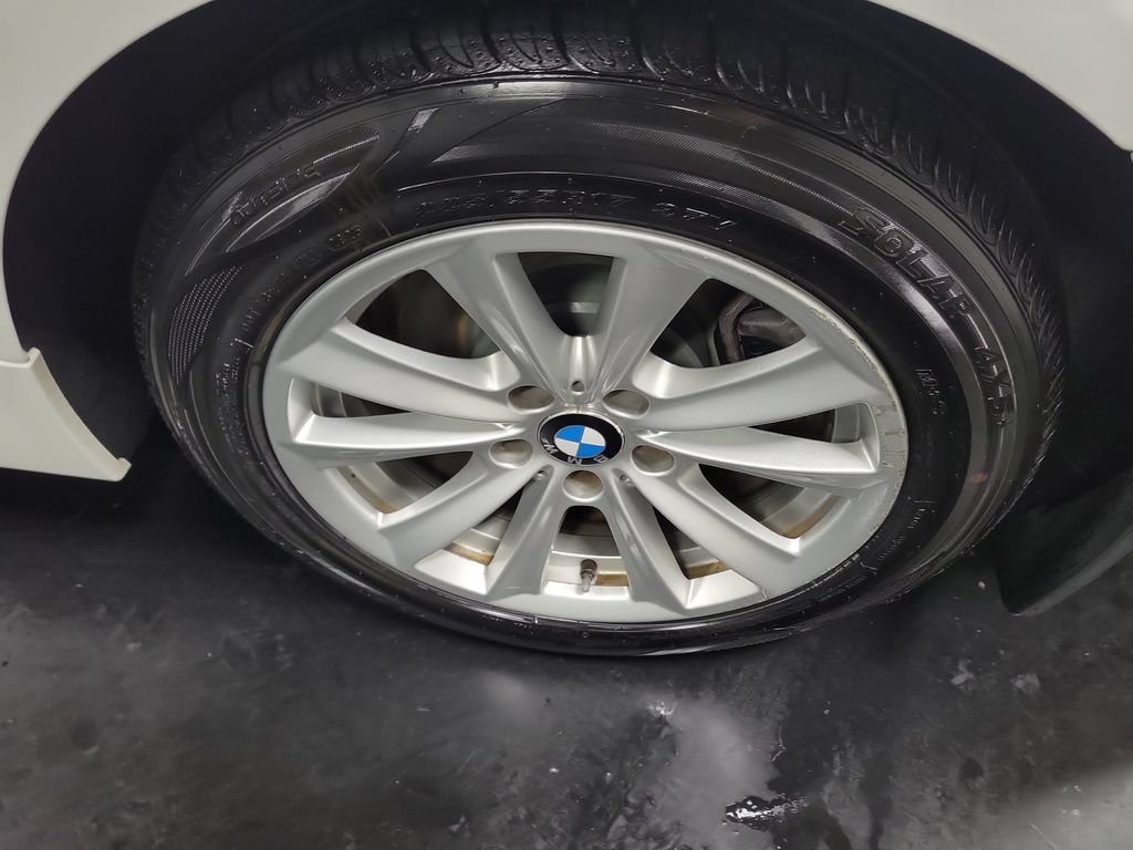 Used 2016 BMW 528i xDrive Sedan AWD/4WD image 13