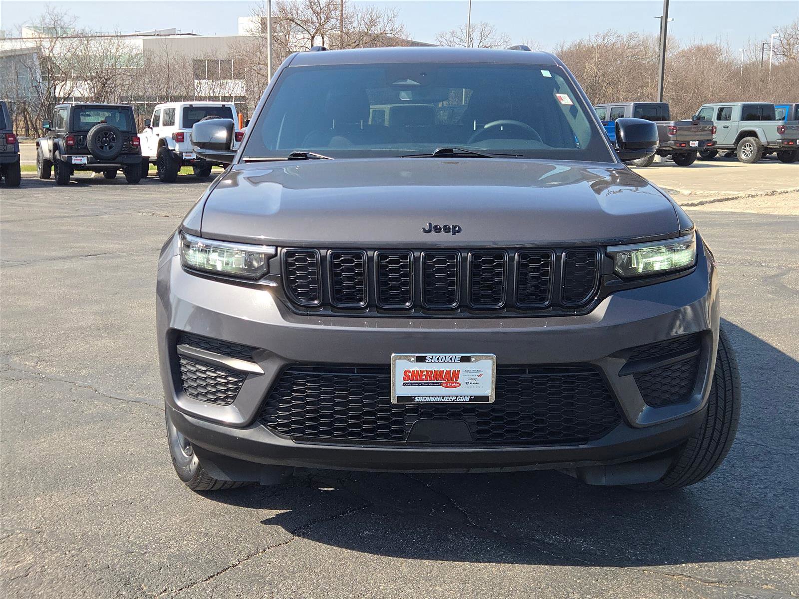 Certified 2024 Jeep Grand Cherokee Altitude image 5