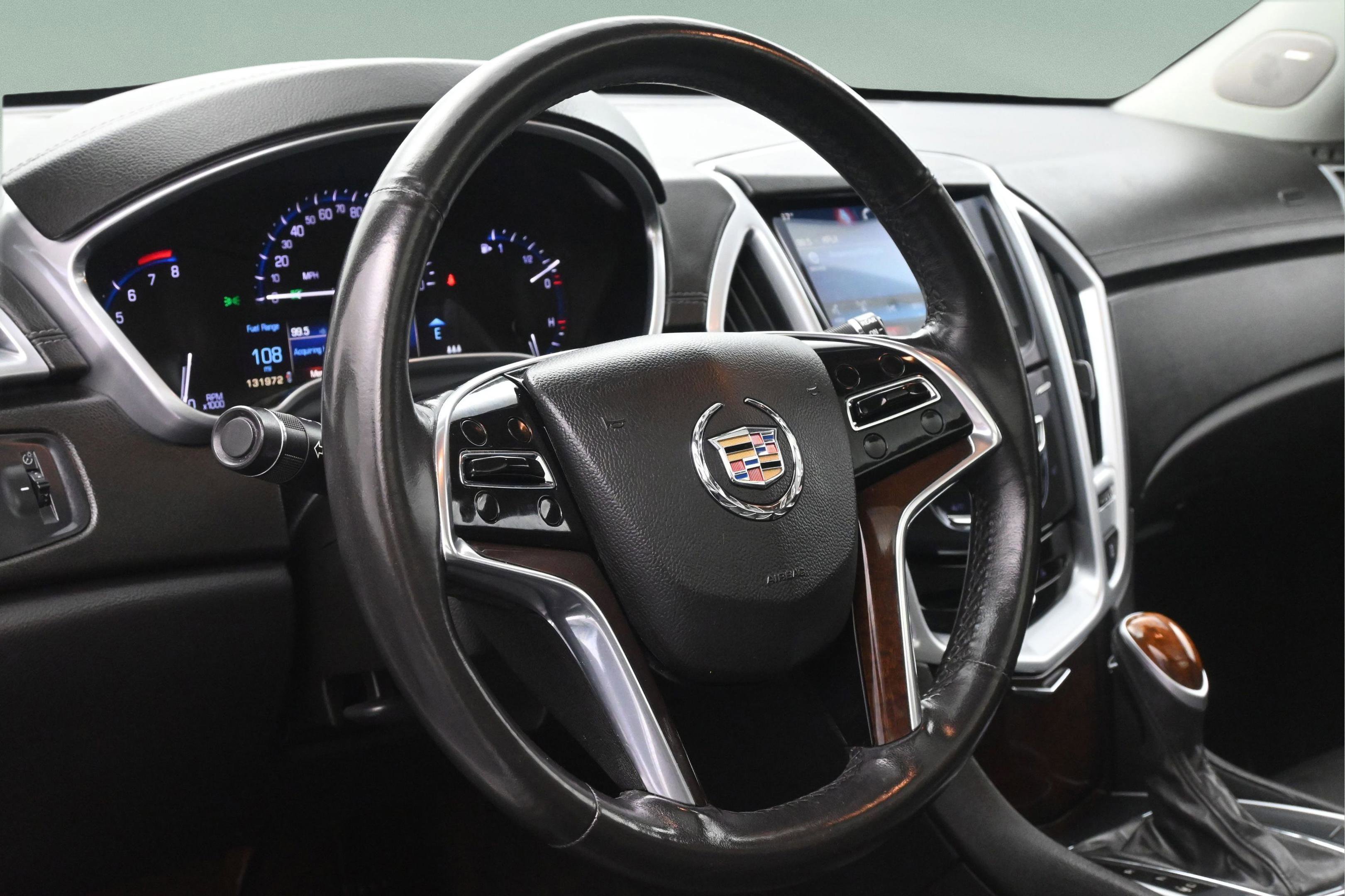 Used 2016 Cadillac SRX Luxury w/ Driver Awareness Package FWD image 17