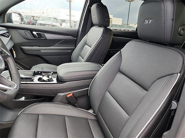 New 2025 Buick Enclave Sport Touring w/ Super Cruise Package image 14