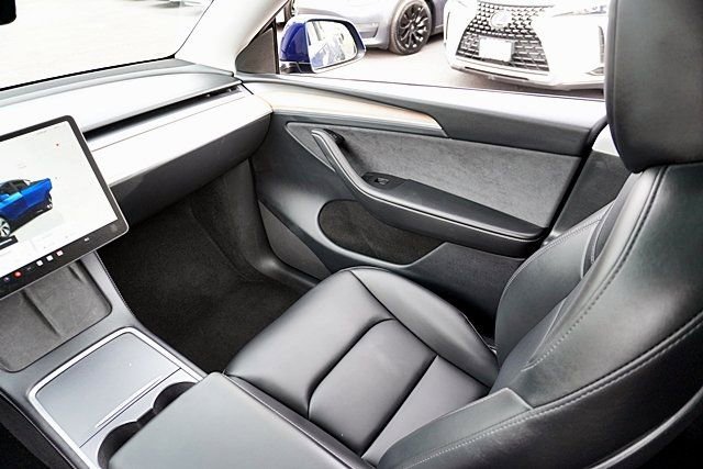 Used 2024 Tesla Model Y Long Range image 25
