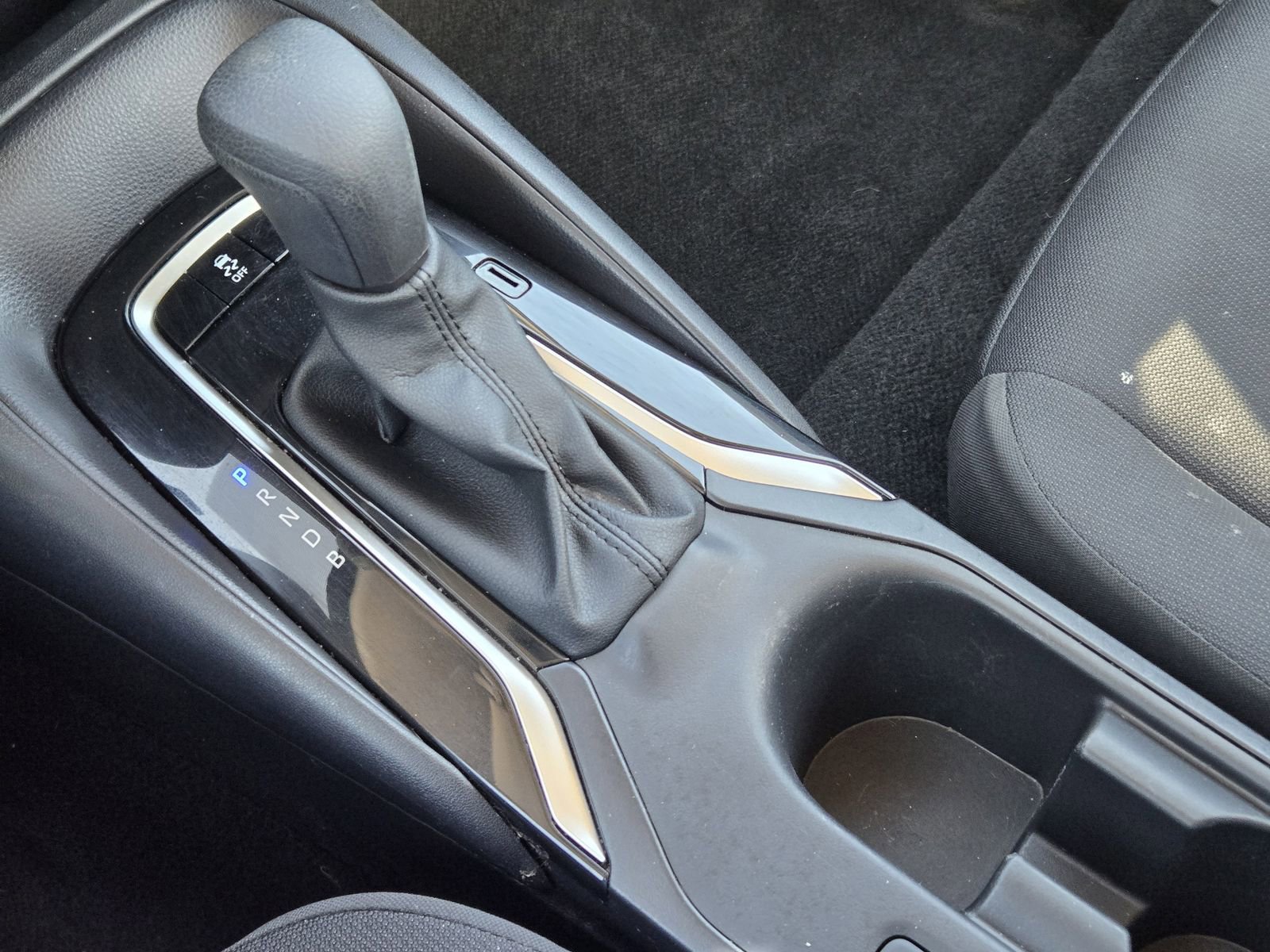 Used 2025 Toyota Corolla LE image 22