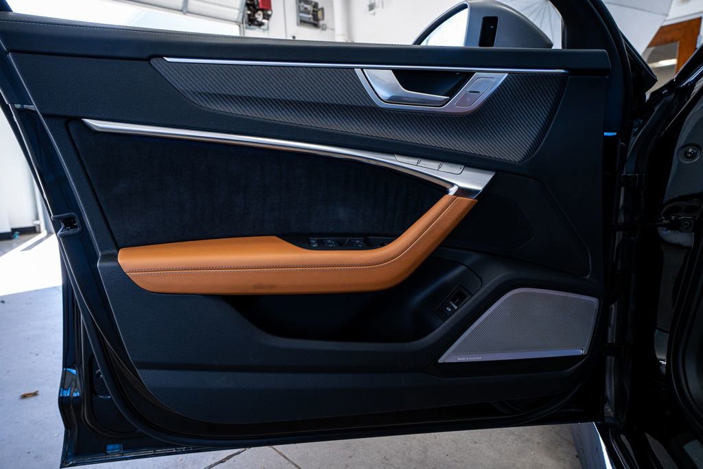 Used 2024 Audi RS 6 performance image 31