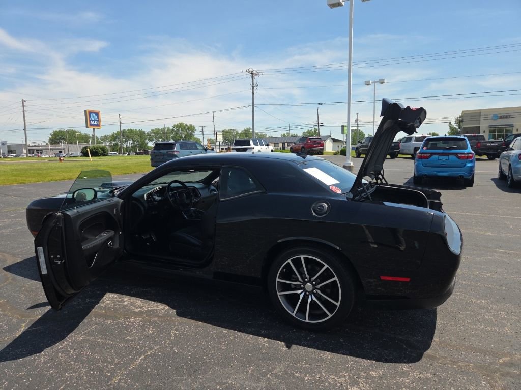 Used 2022 Dodge Challenger R/T w/ Plus Package RWD image 21