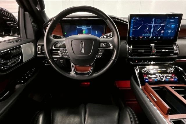 Used 2023 Lincoln Navigator L Reserve w/ Equipment Group 201A image 6