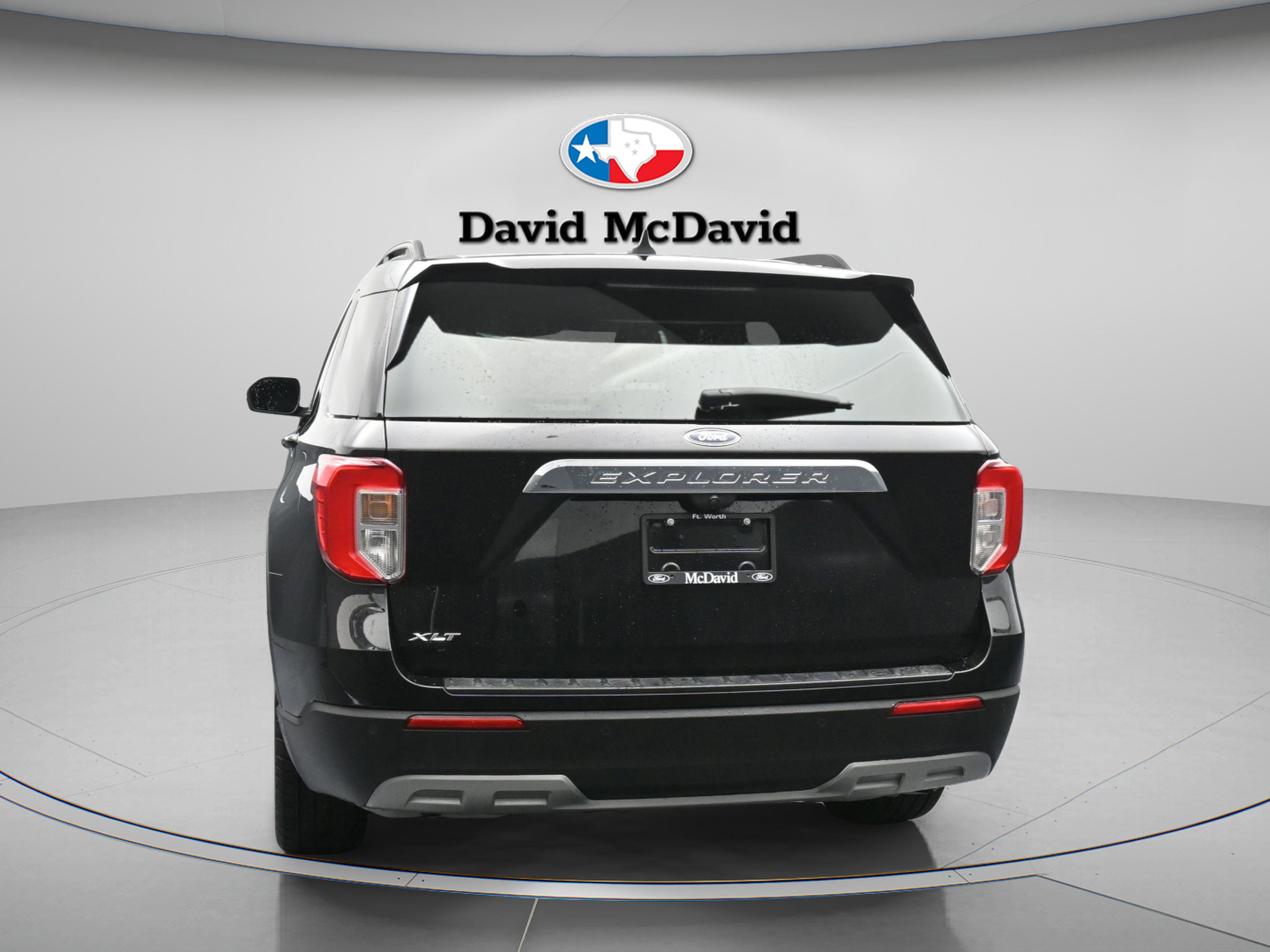 Used 2021 Ford Explorer XLT w/ Equipment Group 202A RWD image 7