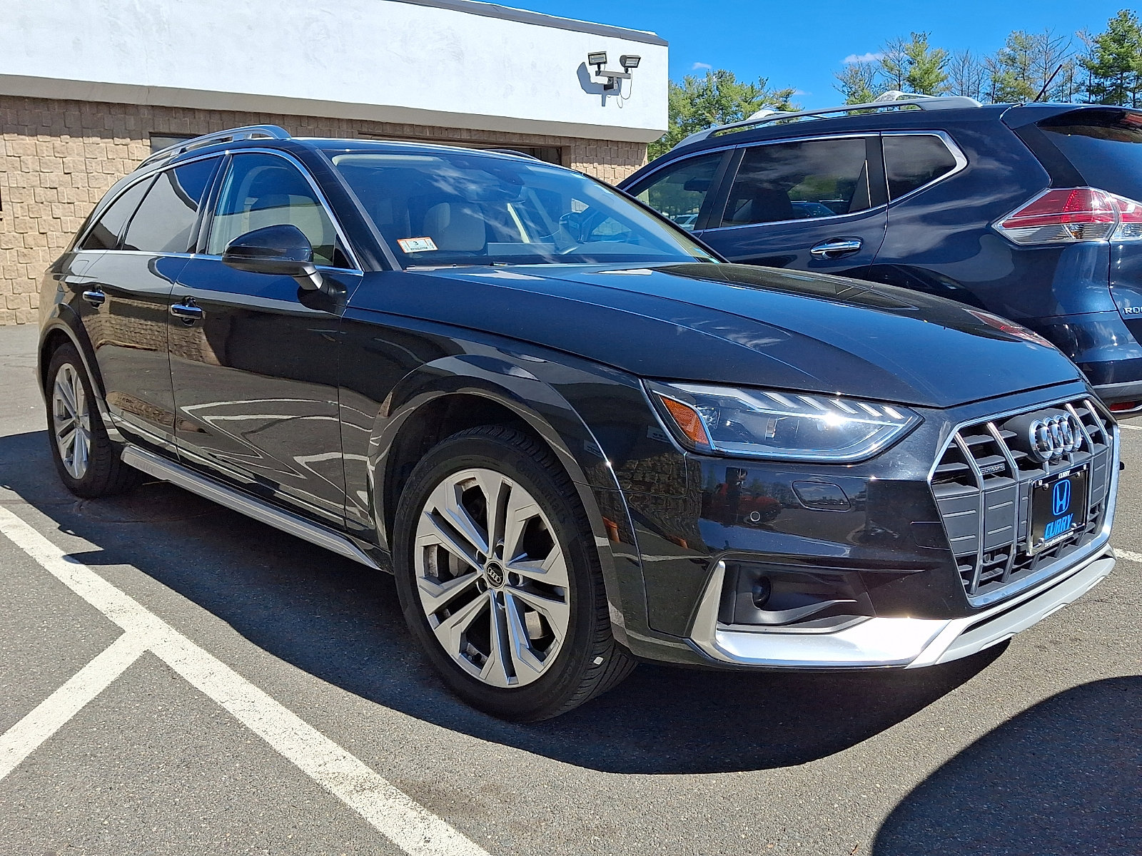 Used 2025 Audi A4 2.0T allroad Premium Plus AWD/4WD image 2