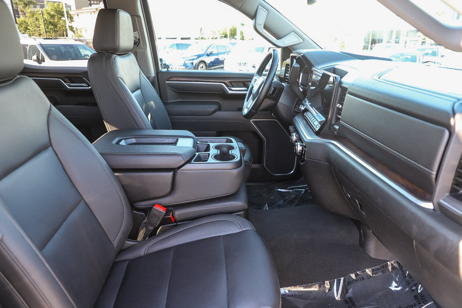 Used 2026 GMC Sierra 1500 SLT RWD image 18