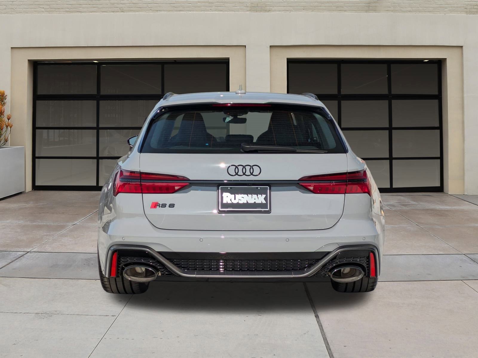 New 2025 Audi RS 6 performance image 4