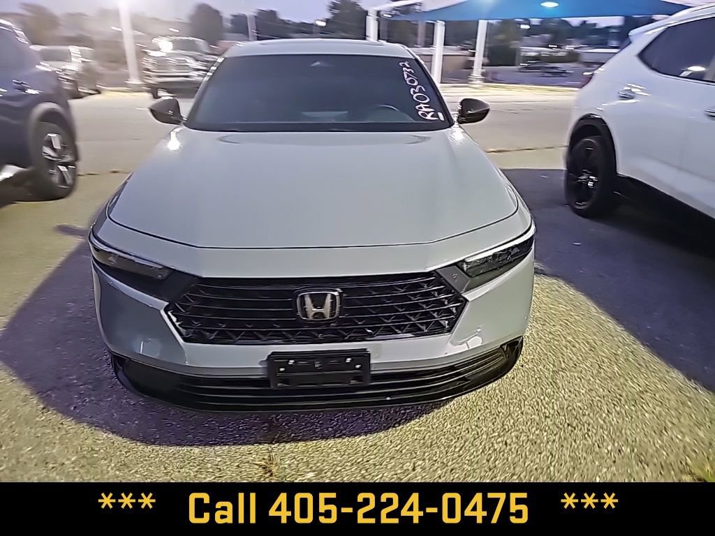 Used 2024 Honda Accord Sport image 3
