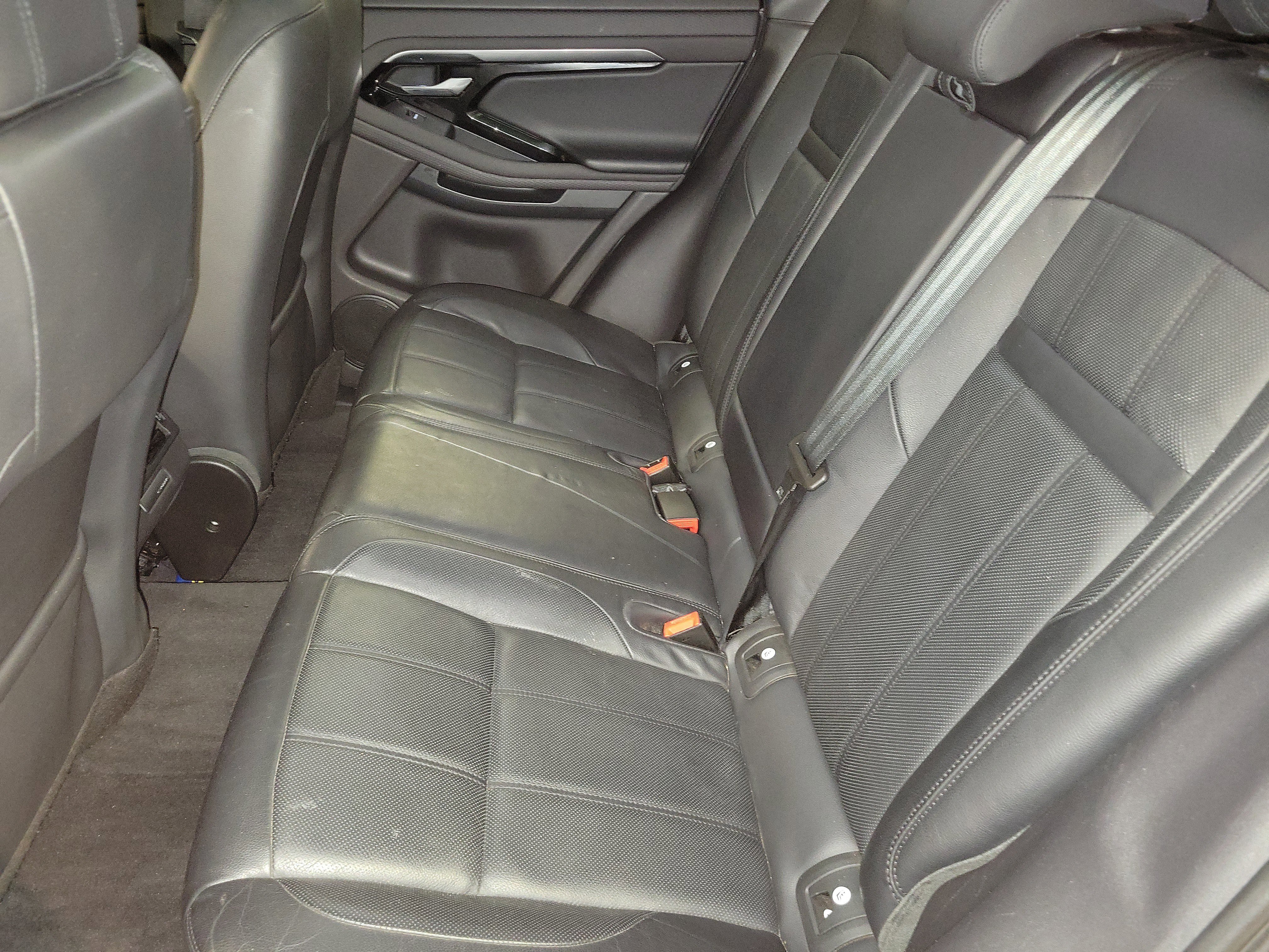 Used 2020 Land Rover Range Rover Evoque S image 12