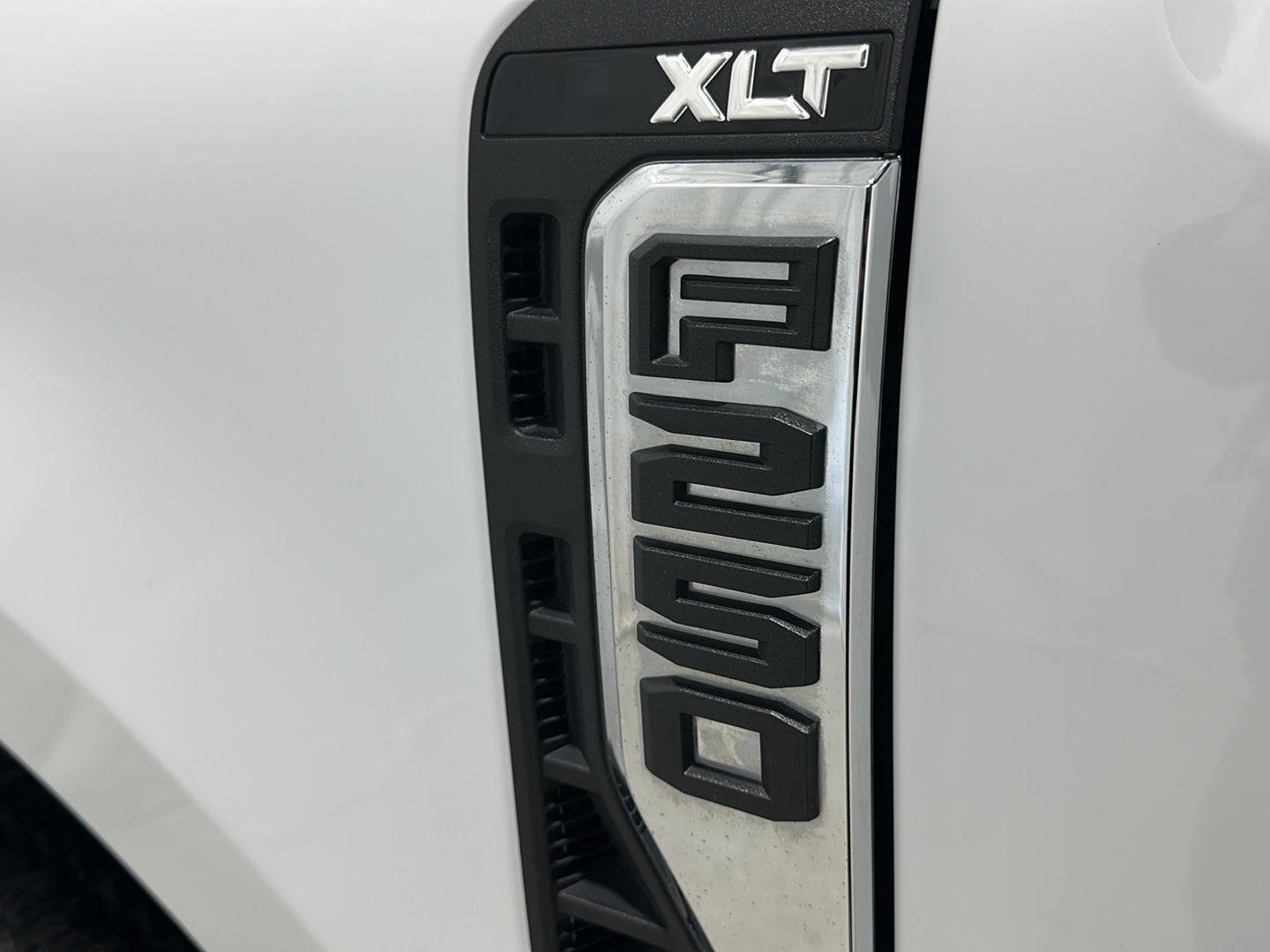 Used 2023 Ford F250 XLT w/ FX4 Off-Road Package image 26