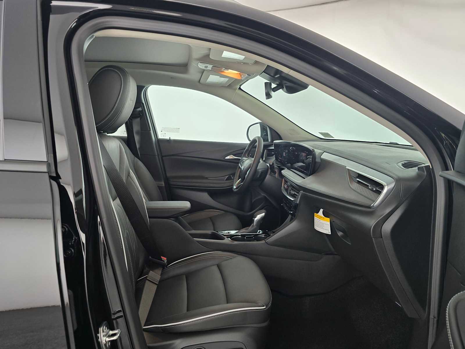 New 2026 Buick Encore GX Avenir image 9