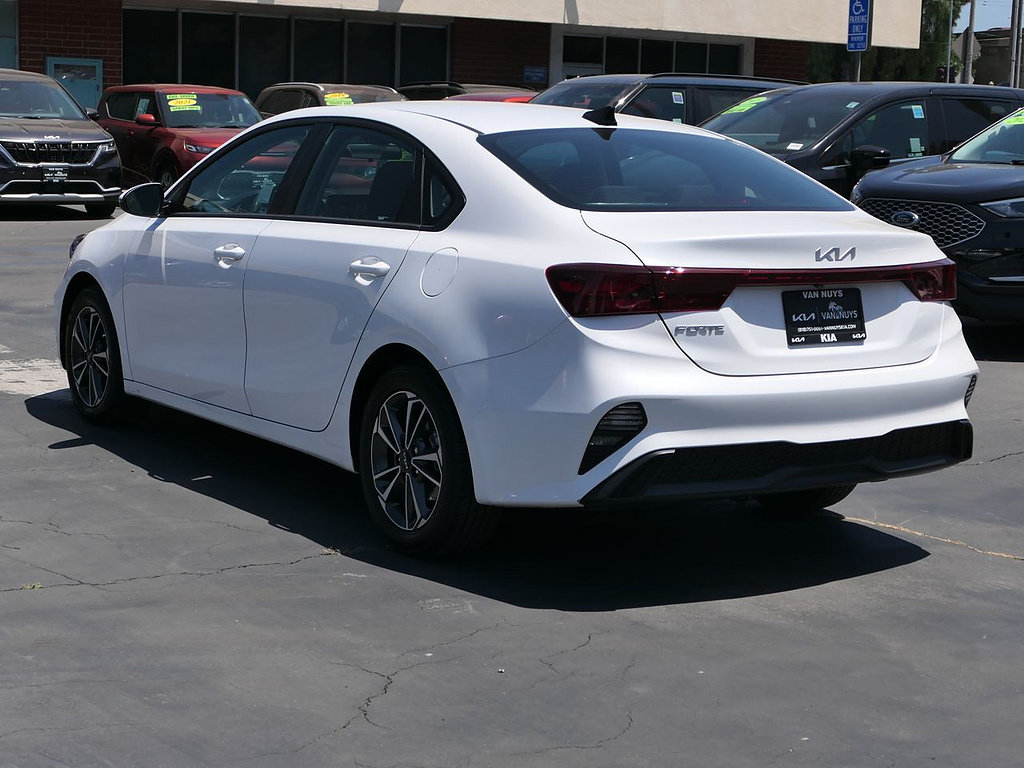 Used 2023 Kia Forte LXS w/ LXS Technology Package FWD image 6