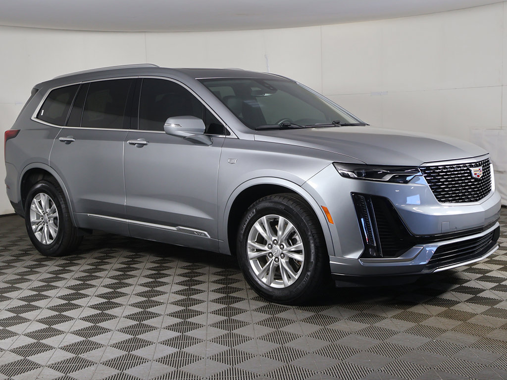 Used 2024 Cadillac XT6 Luxury w/ LPO, Floor Liner Package AWD/4WD image 3