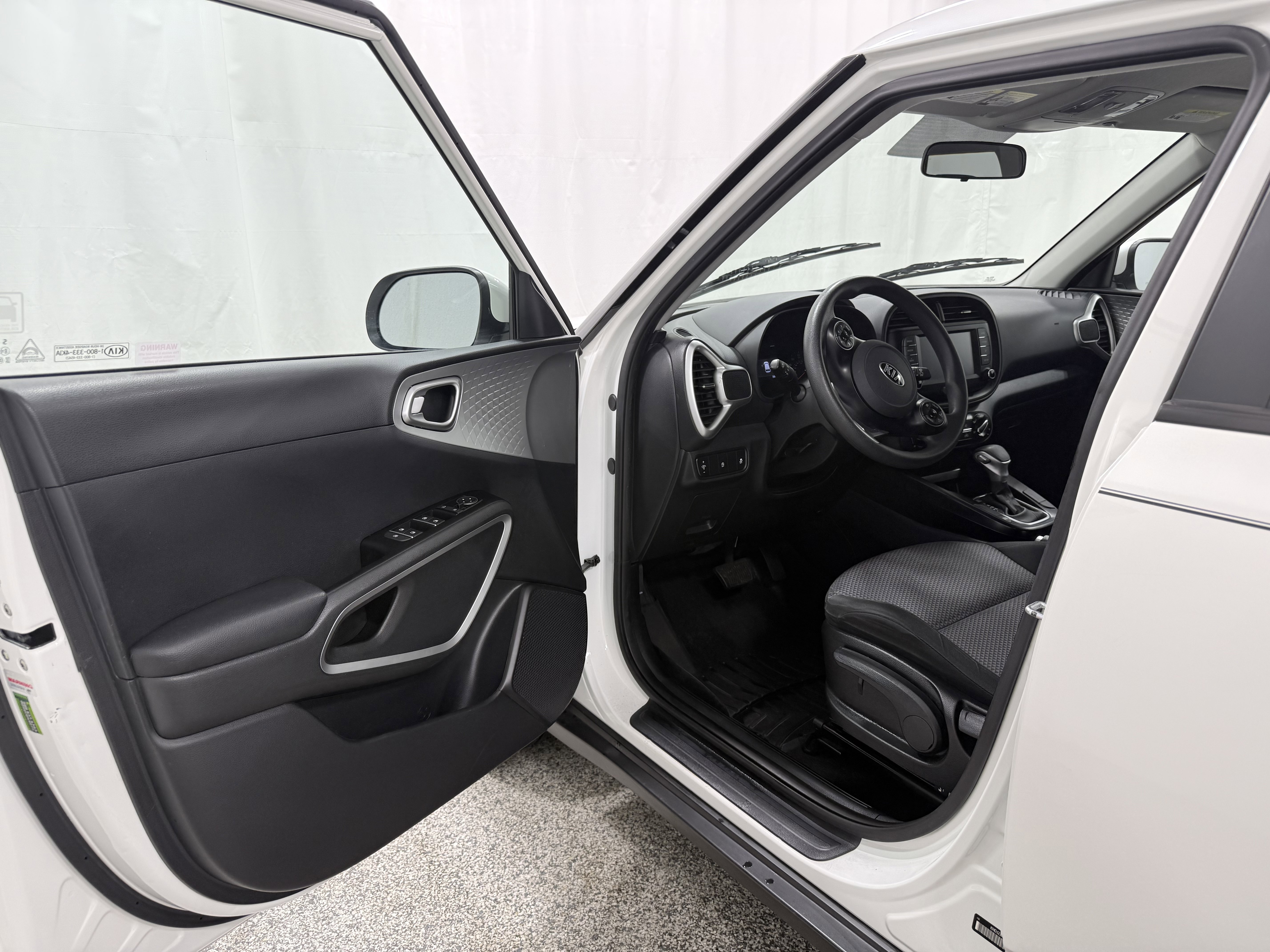 Used 2021 Kia Soul LX image 13