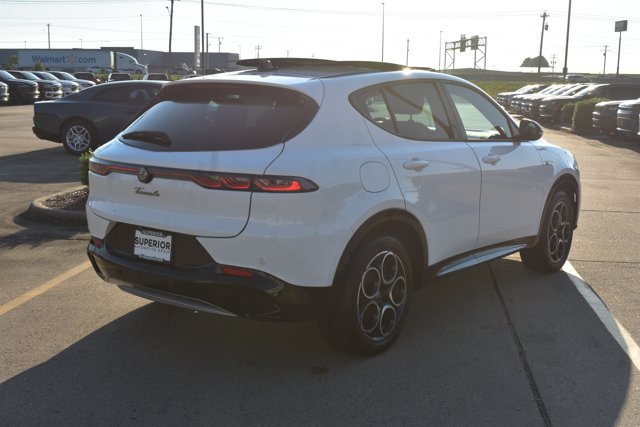 Used 2024 Alfa Romeo Tonale Ti AWD/4WD image 5
