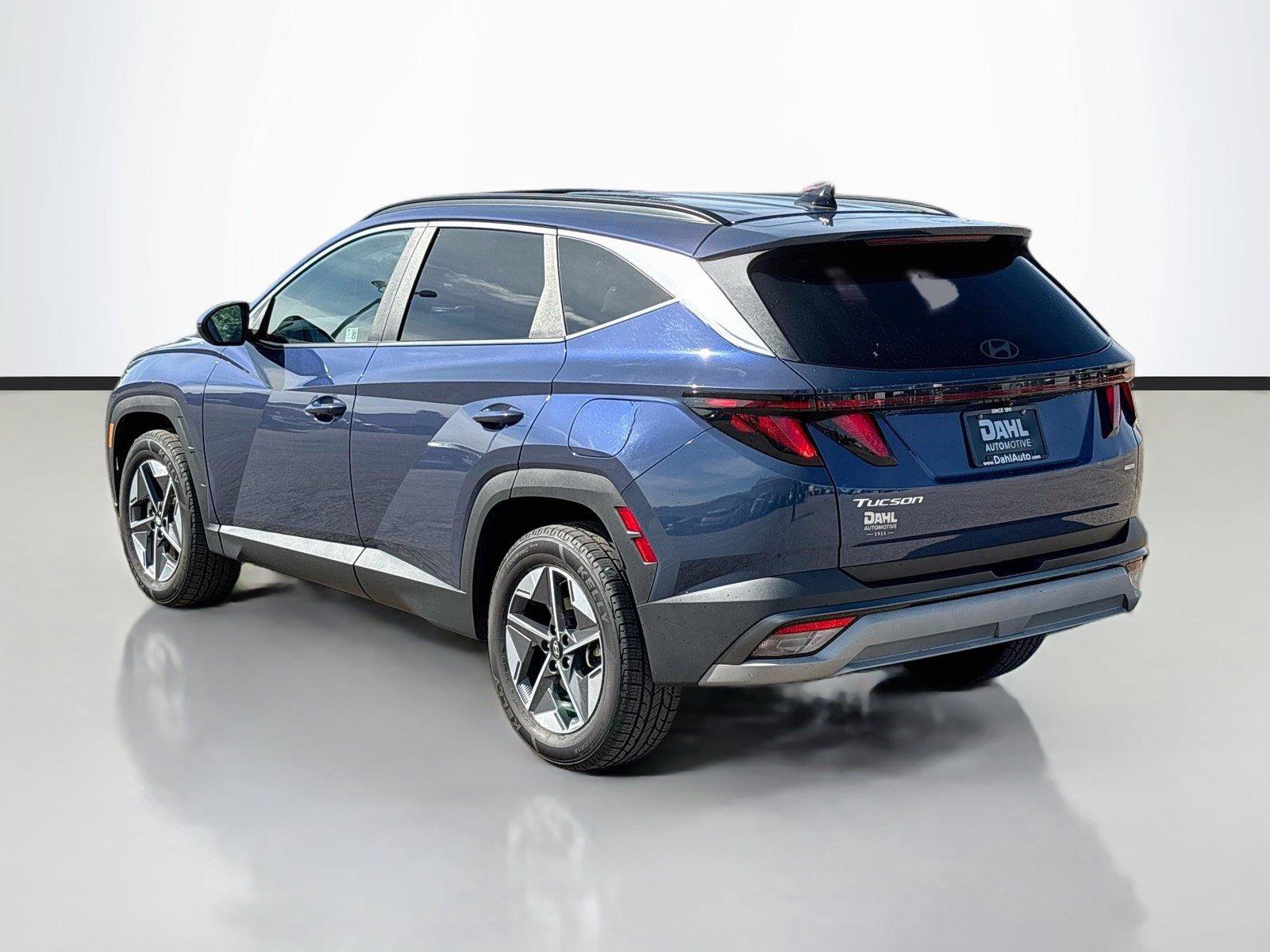 Certified 2025 Hyundai Tucson SEL AWD/4WD image 10