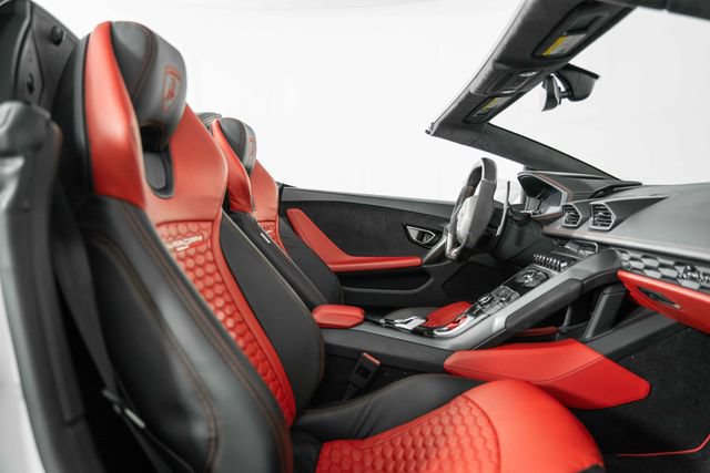 Used 2019 Lamborghini Huracan LP 580-2 RWD image 24